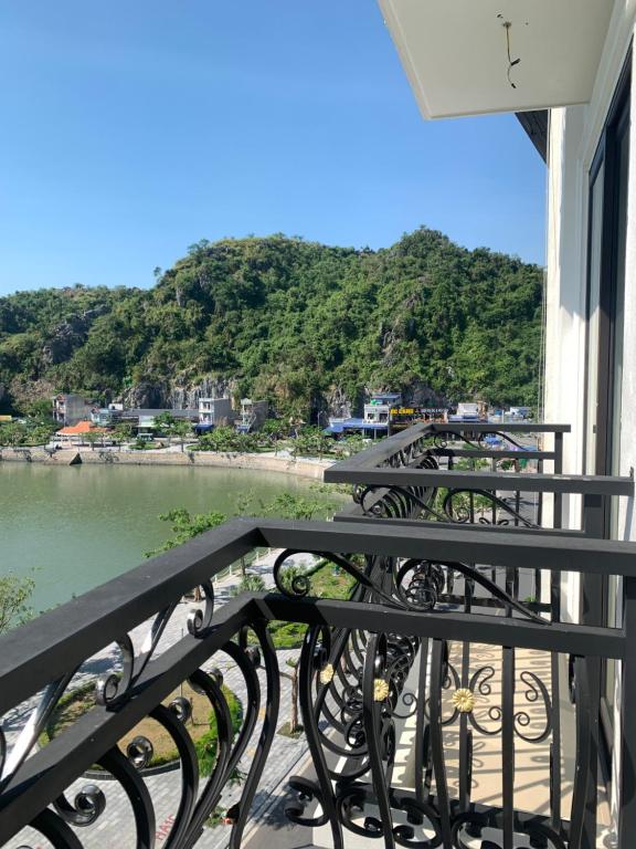 Anh Nhu Hotel – Ha Long Bay